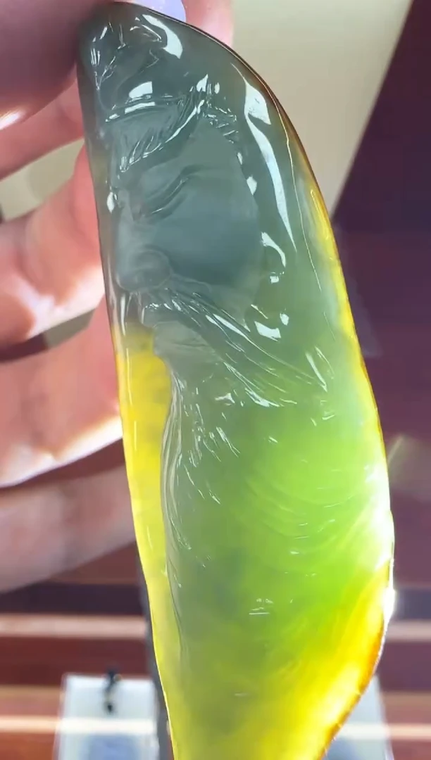 未镶嵌挂件翡翠天***魔A货翡翠孤品国雕谢林工