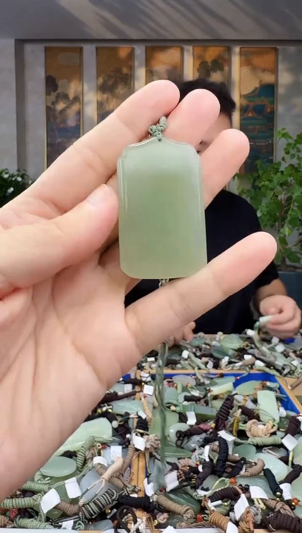 未镶嵌和田玉挂件拍一发一