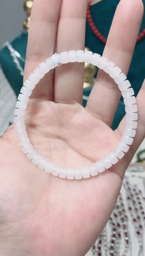 未镶嵌手串和田玉050BJ1225产品一个（多样性）