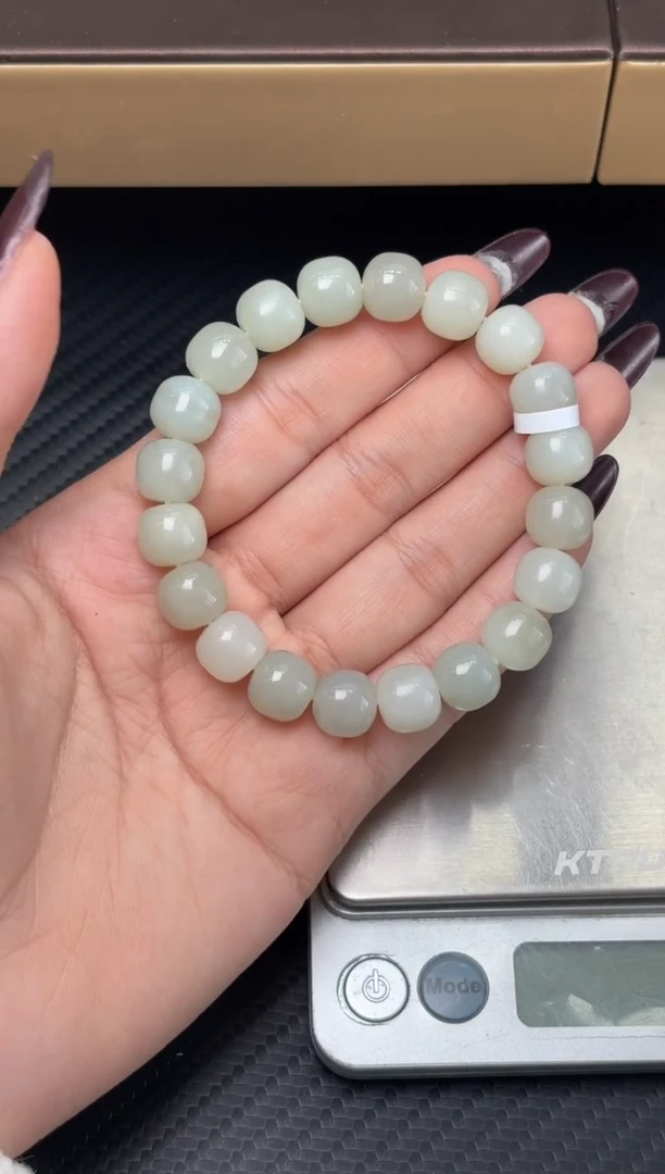 未镶嵌手串和田玉且末近矿微色差卡10mKh