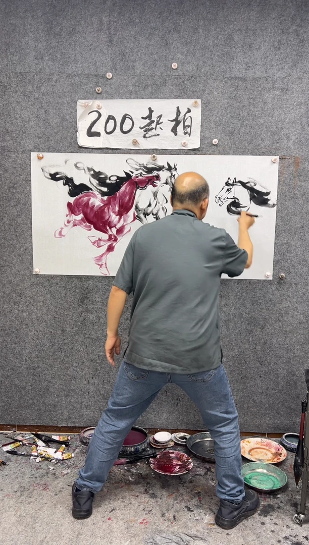 国画三骏雄风  彩色 带收藏证书