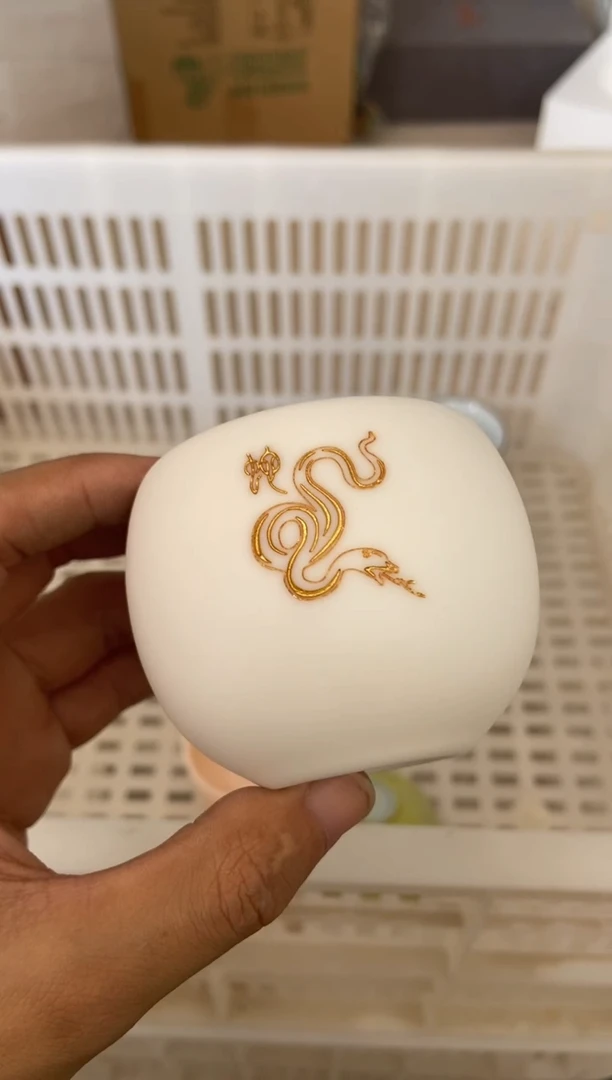 无运费险有瑕疵的摄影的产品有使用过的痕迹有点脏介意勿拍