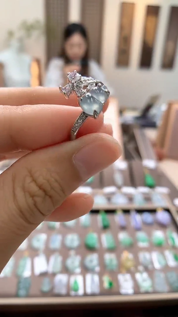 翡翠银S925镶嵌颈饰戒指