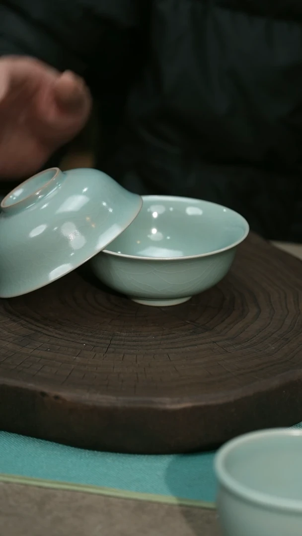 【闪购商品】两个侈口碗（12.5cm全品）——阿龙