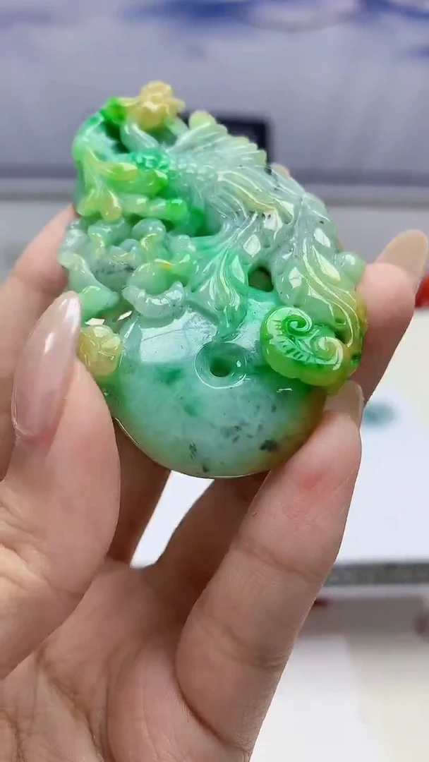 未镶嵌定制翡翠4868xx-毛货挂件46