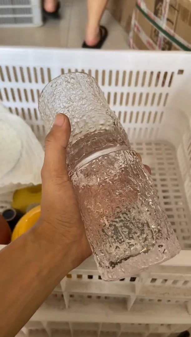 无运费险有瑕疵的摄影的产品有使用过的痕迹有点脏介意勿拍
