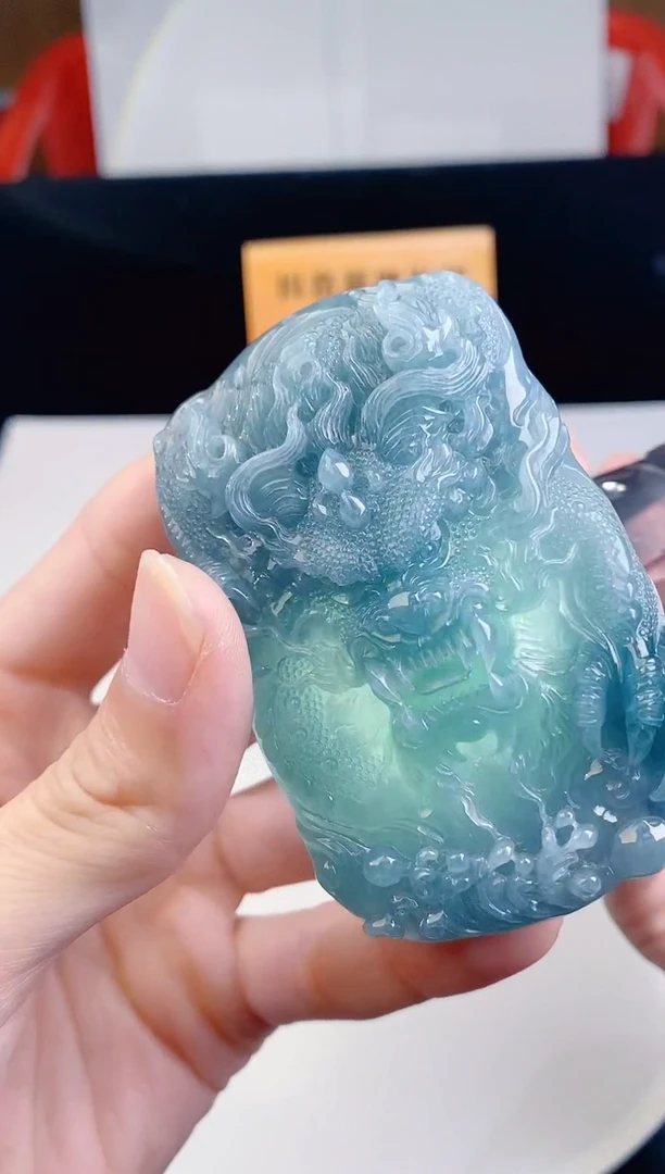 颈饰未镶嵌翡翠·