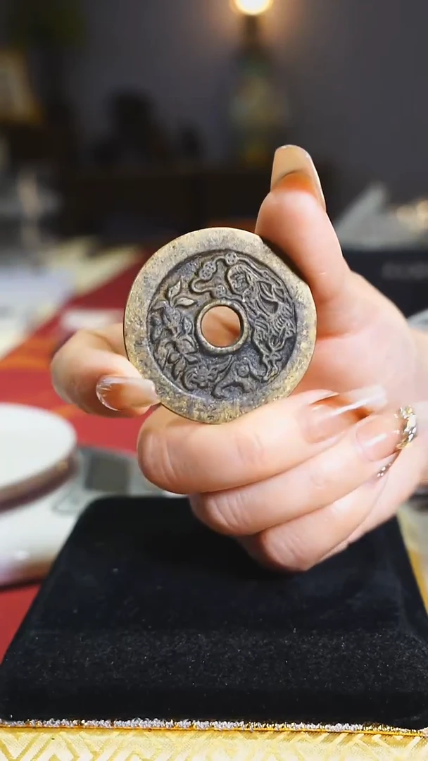 铜山鬼背刘海戏金蟾4.4cm/0722