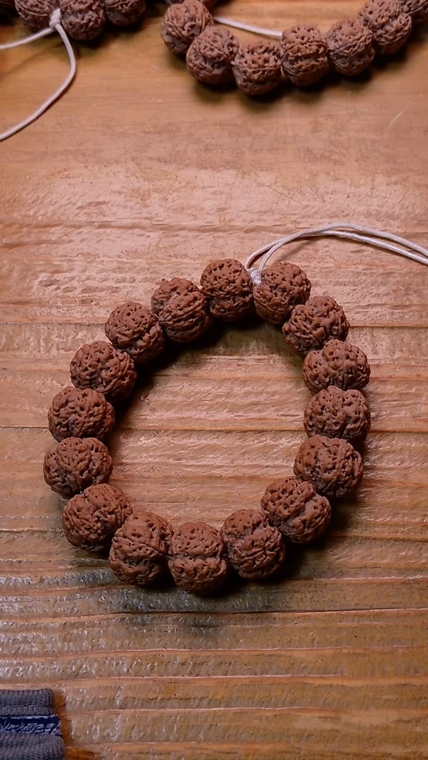 金刚菩提手串古龙梅花20