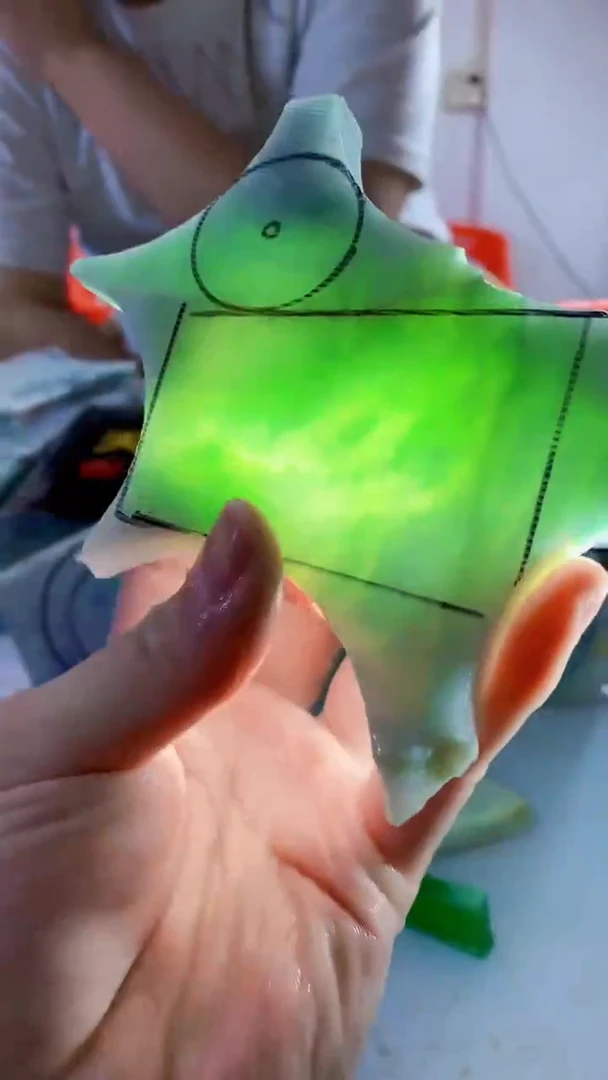 颈饰未镶嵌翡翠缅甸A货翡翠571