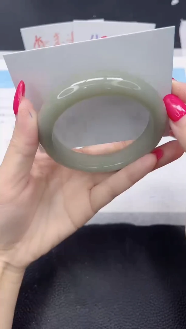 未镶嵌手镯石英质玉39-59.8