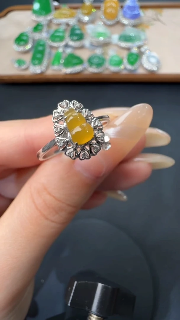 【闪购商品】翡翠戒指18K金镶嵌戒指3