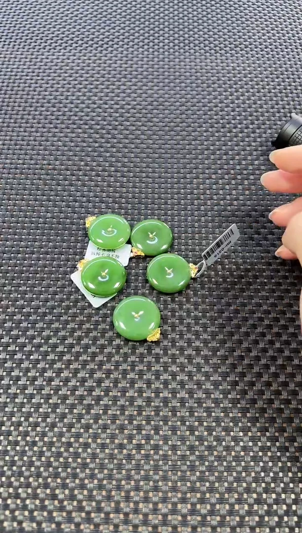 颈饰18K金镶嵌和田玉（多样性发一件）0216