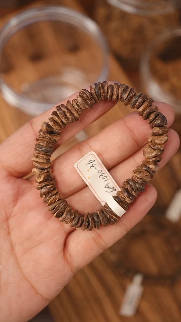 沉香手串沉水级越南惠安包头9克ca1030