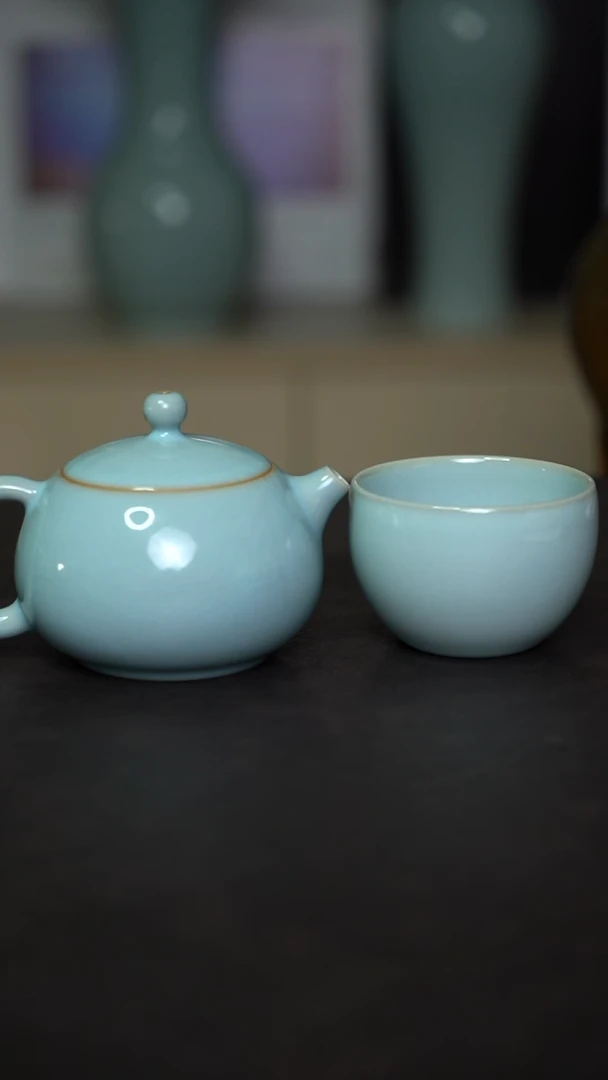 杯子瓷天青西施壶一套