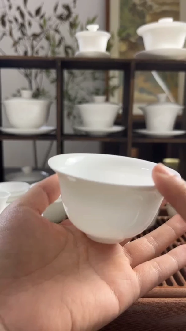 110cc大撇口骨瓷盖碗