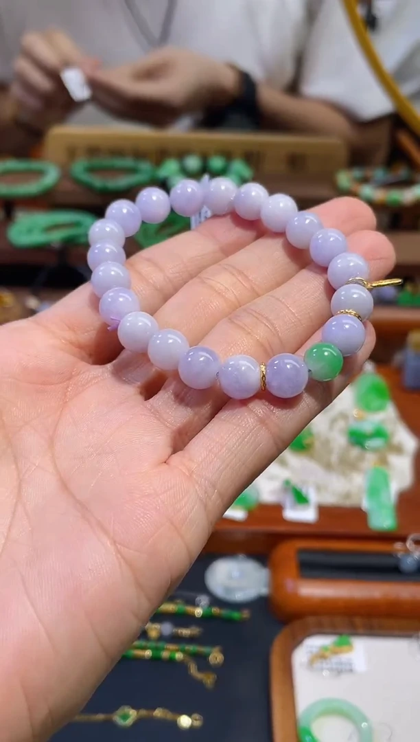 颈饰未镶嵌翡翠手串