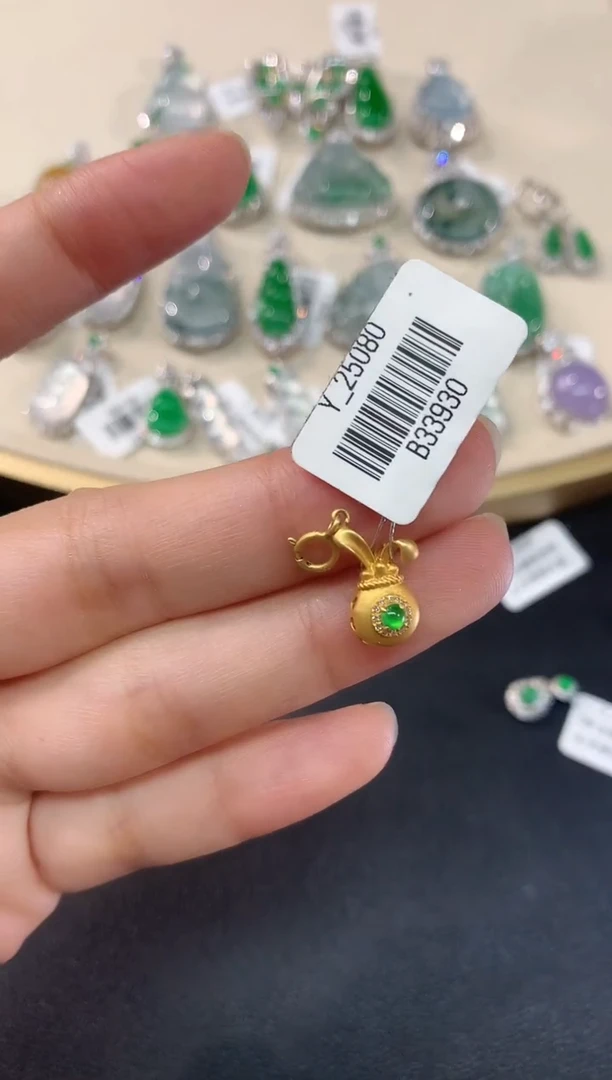 【闪购商品】翡翠吊坠(不含链)18K金镶嵌D314|1880
