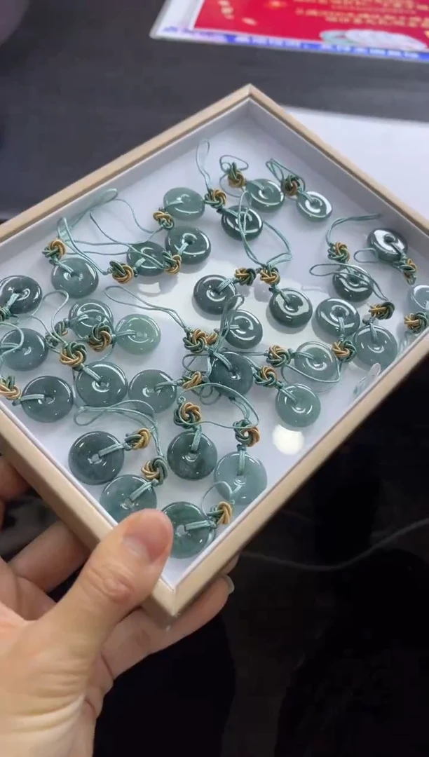【闪购商品】翡翠挂件未镶嵌K413多样性发一件