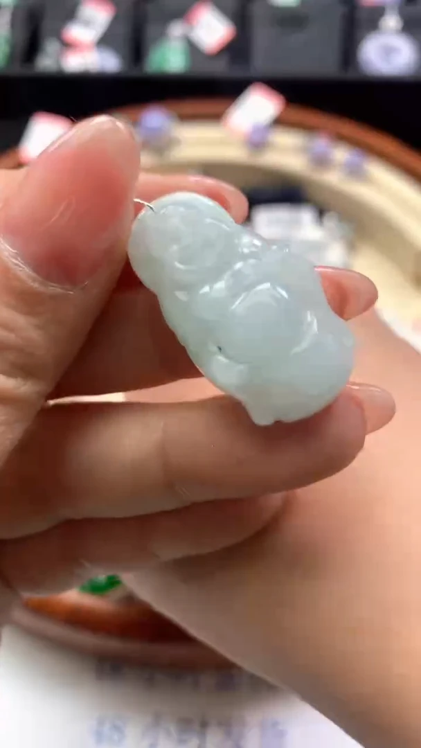 【闪购商品】翡翠颈饰未镶嵌佛公