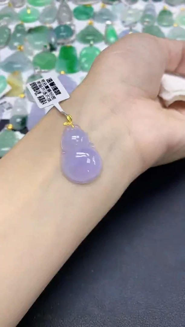 颈饰18K金镶嵌翡翠天然缅甸翡翠A货多样性发一件