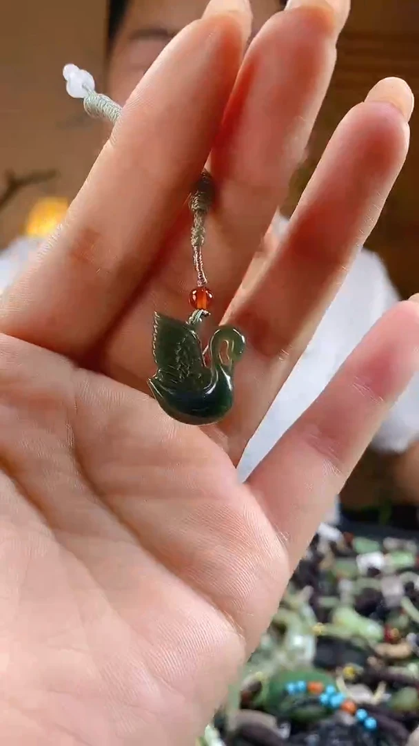 和田玉未镶嵌颈饰多样性发货，拍一发一