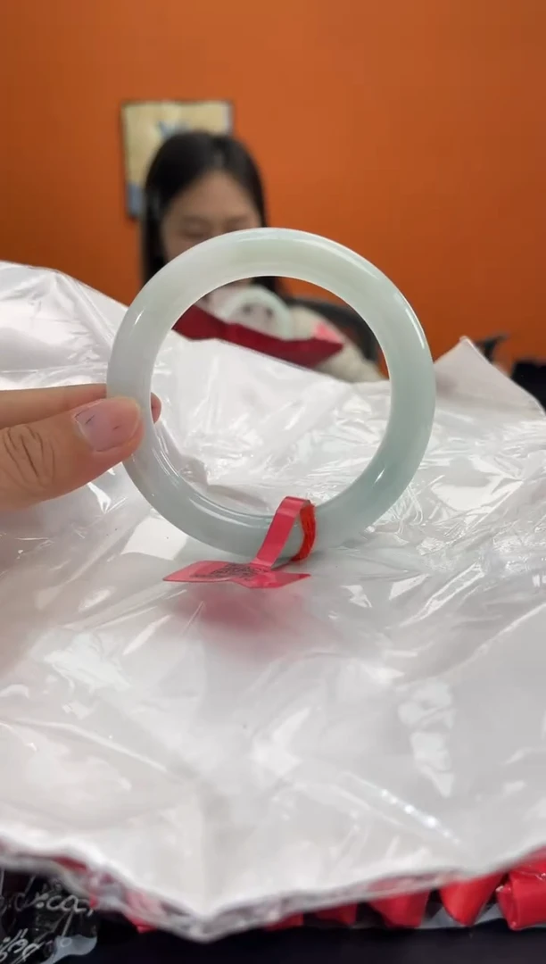 未镶嵌手镯翡翠6