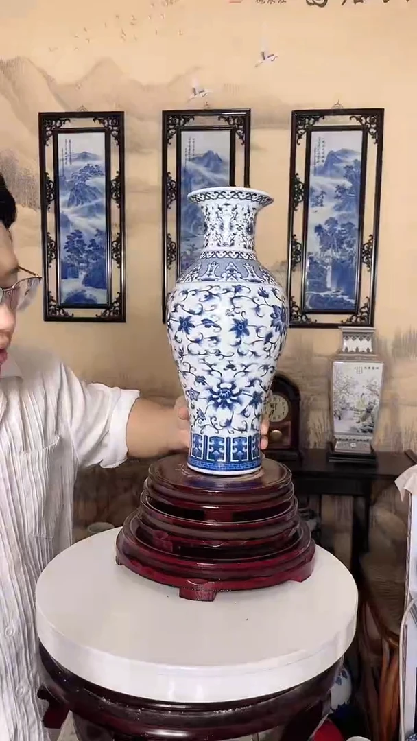 摆件景德镇青花鱼尾瓶