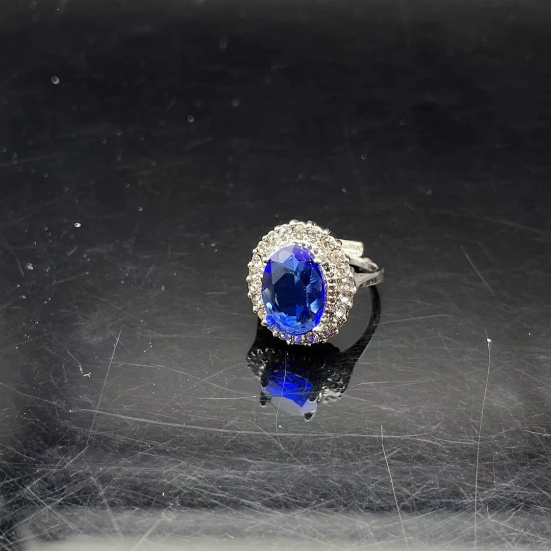 戒指 高端定制，经其百搭设计色彩缤纷精美绝伦