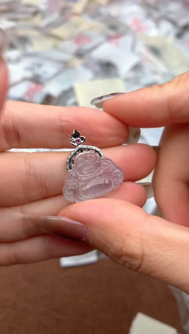 18K金镶嵌挂件翡翠—