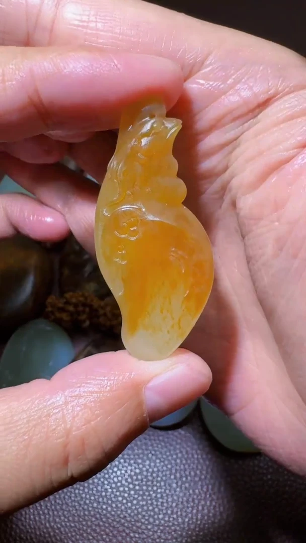 未镶嵌和田玉挂件和田玉