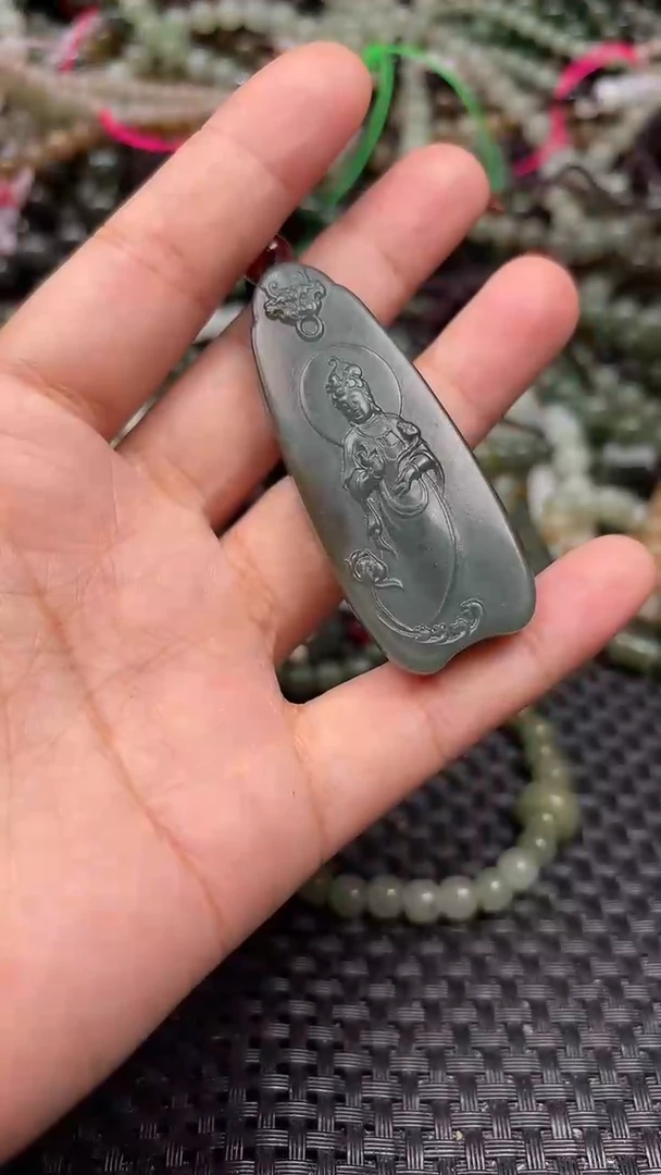 颈饰未镶嵌和田玉1