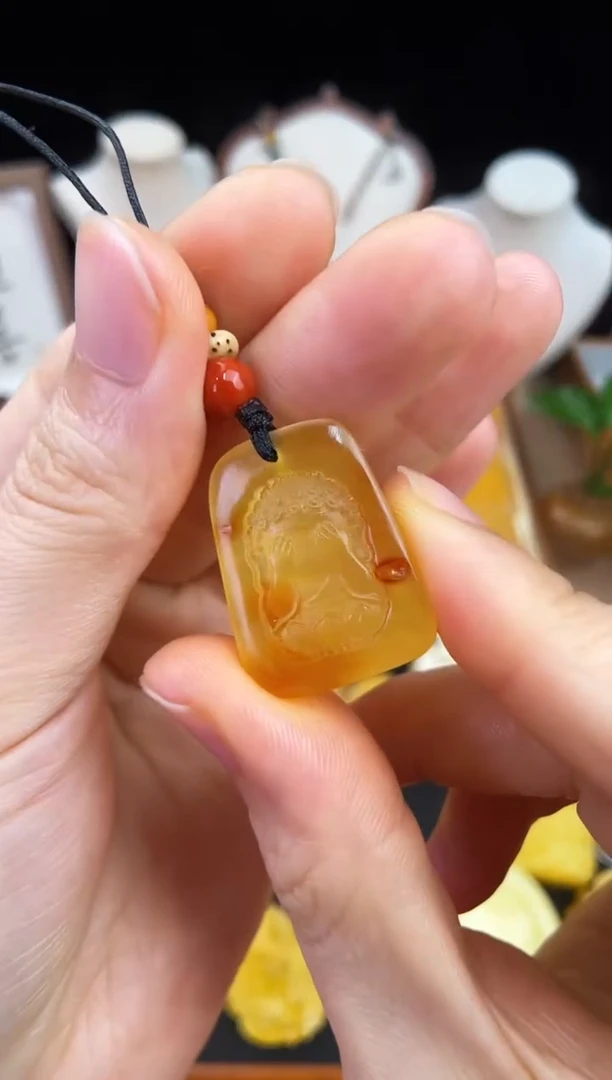 琥珀未镶嵌珠宝奇石柒月