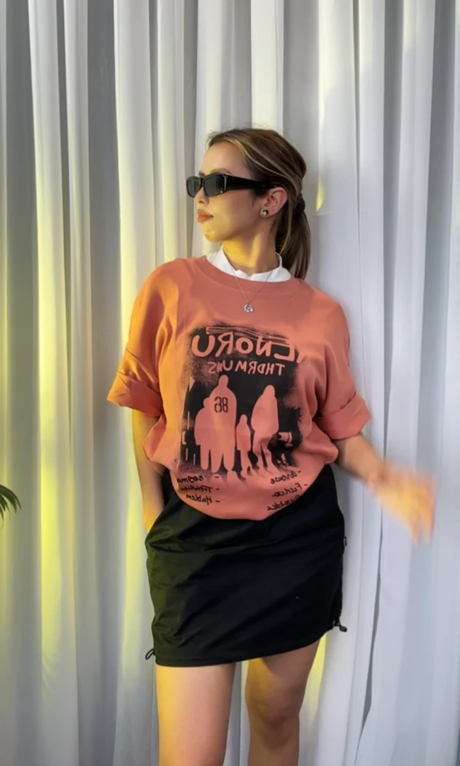 男女同款潮流半袖圆领网红卡通动漫夏季短袖常规大版T恤红色