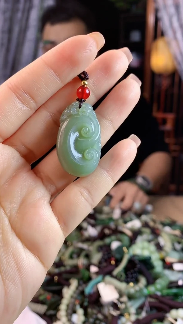 【闪购商品】和田玉挂件未镶嵌多样性发货拍一发一