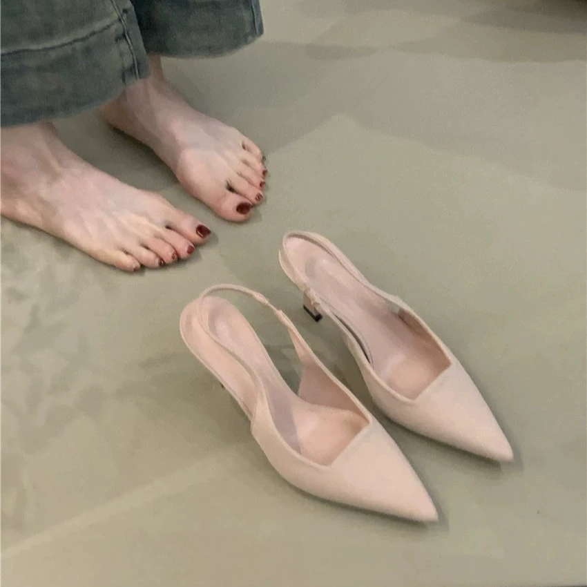 999-1法式尖头绸缎浅口细跟凉鞋女2025春新款包头后绊带中跟单鞋