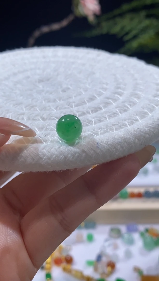 未镶嵌定制翡翠卡8.8珠珠 买断不退换