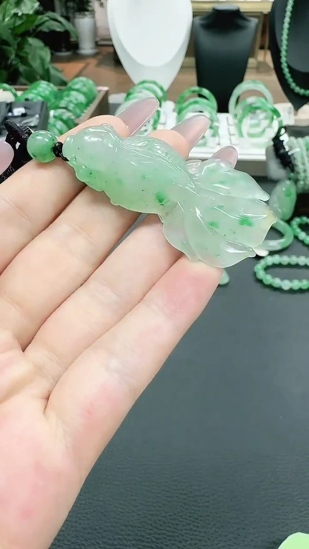 未镶嵌1石英质玉（非洲翠）/1410