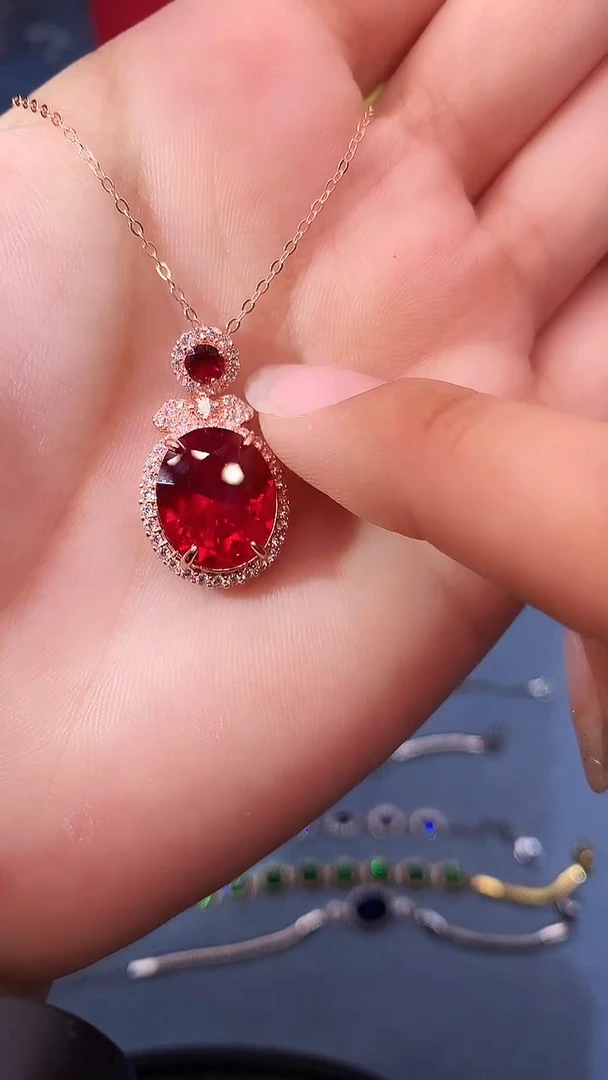 【闪购商品】红宝石吊坠(赠链)银S925镶嵌111111