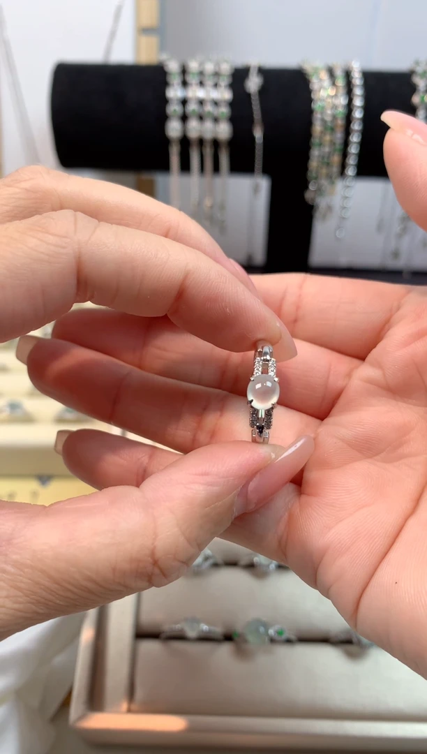 翡翠戒指银S925镶嵌天然A货翡翠