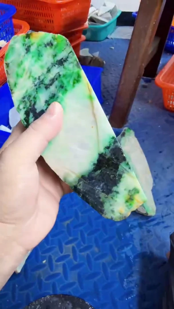 翡翠挂件未镶嵌医****M天然翡翠129