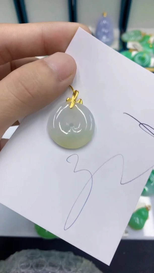 翡翠未镶嵌颈饰1111111