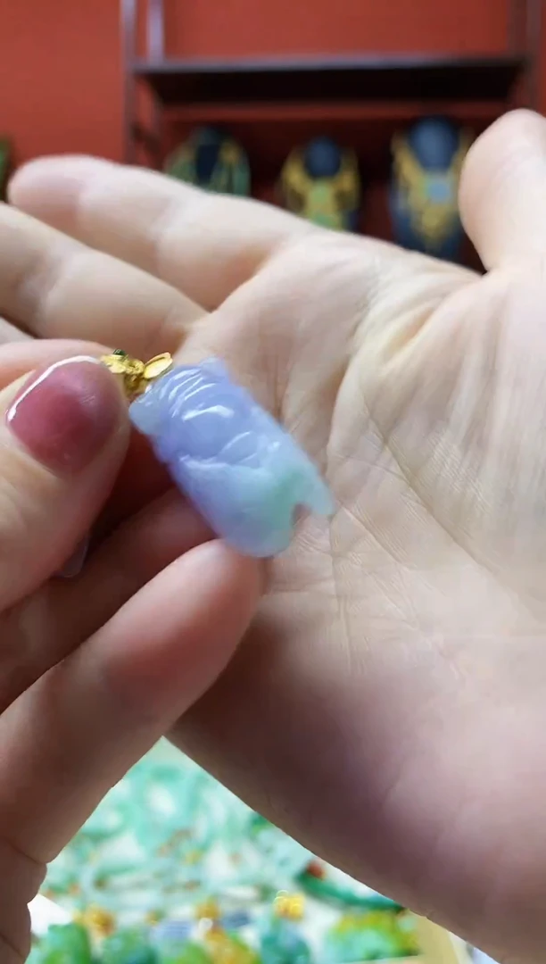 颈饰未镶嵌翡翠吊坠