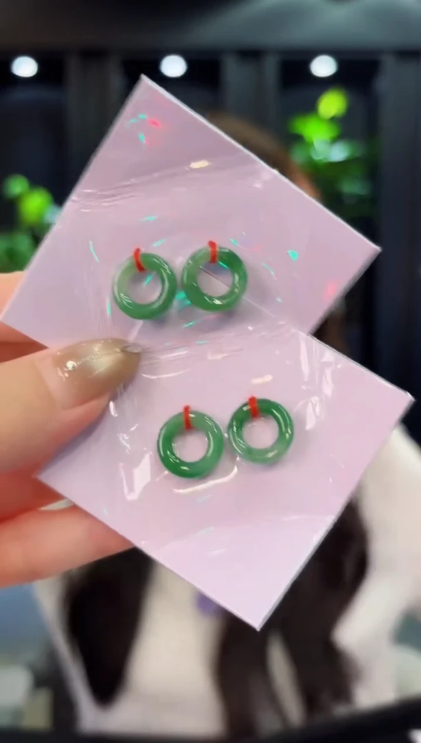 翡翠未镶嵌耳饰1 含小耳包/多样性发货/一对