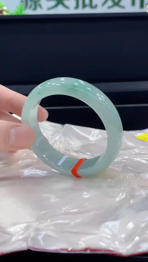 未镶嵌手镯翡翠翡翠手镯