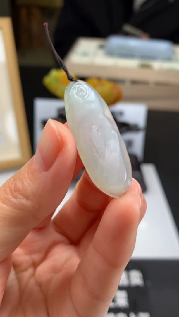 【闪购商品】定制翡翠未镶嵌吊坠-86710