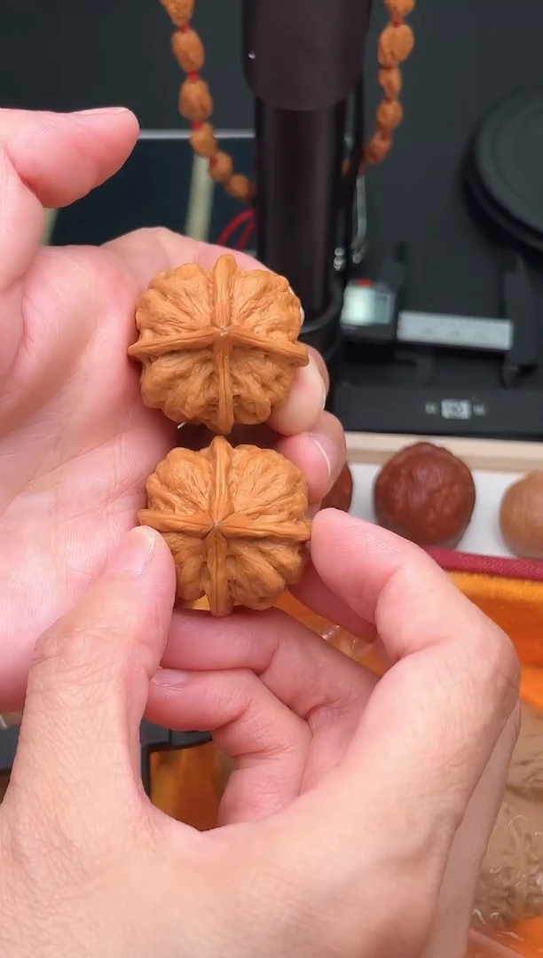 把件文玩核桃铁皮四棱
