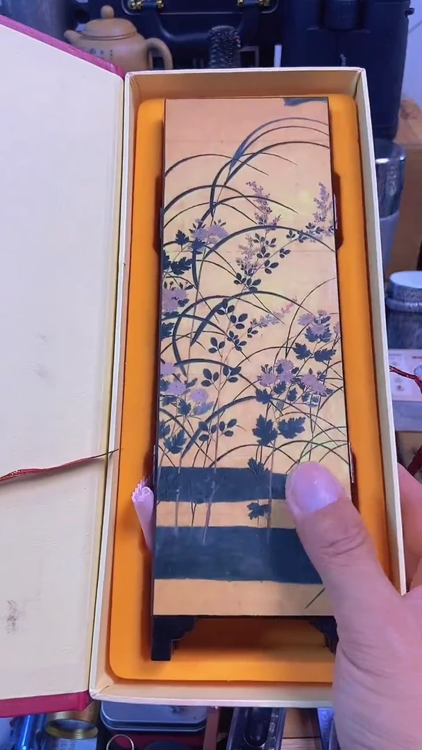 瓷片闪购商品，如图所示