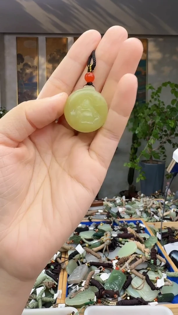 未镶嵌和田玉挂件拍一发一