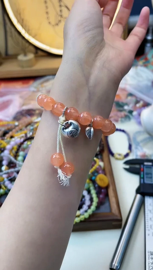 【闪购商品】玛瑙手饰足银镶嵌130手串